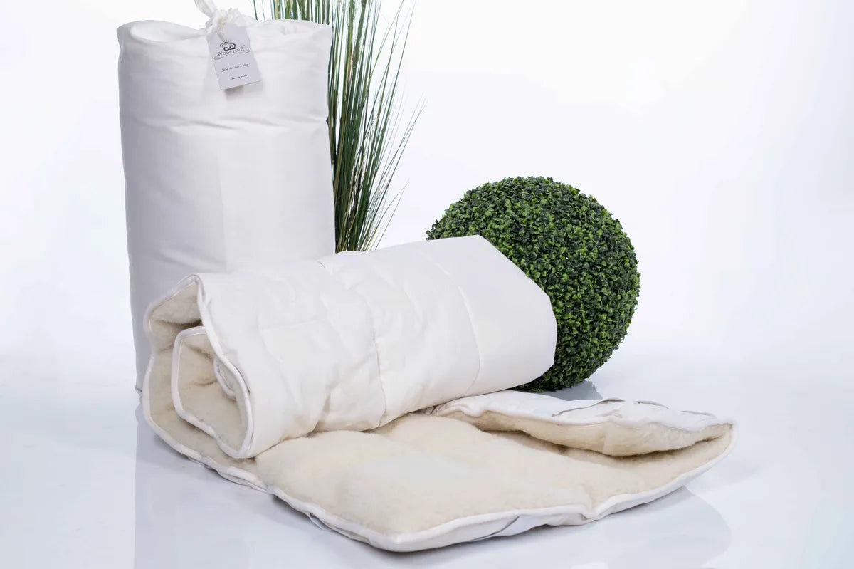 Natürlicher Woll-Topper mit Baumwollbezug – ökologisches und atmungsaktives Schlafprodukt für natürliche Erholung